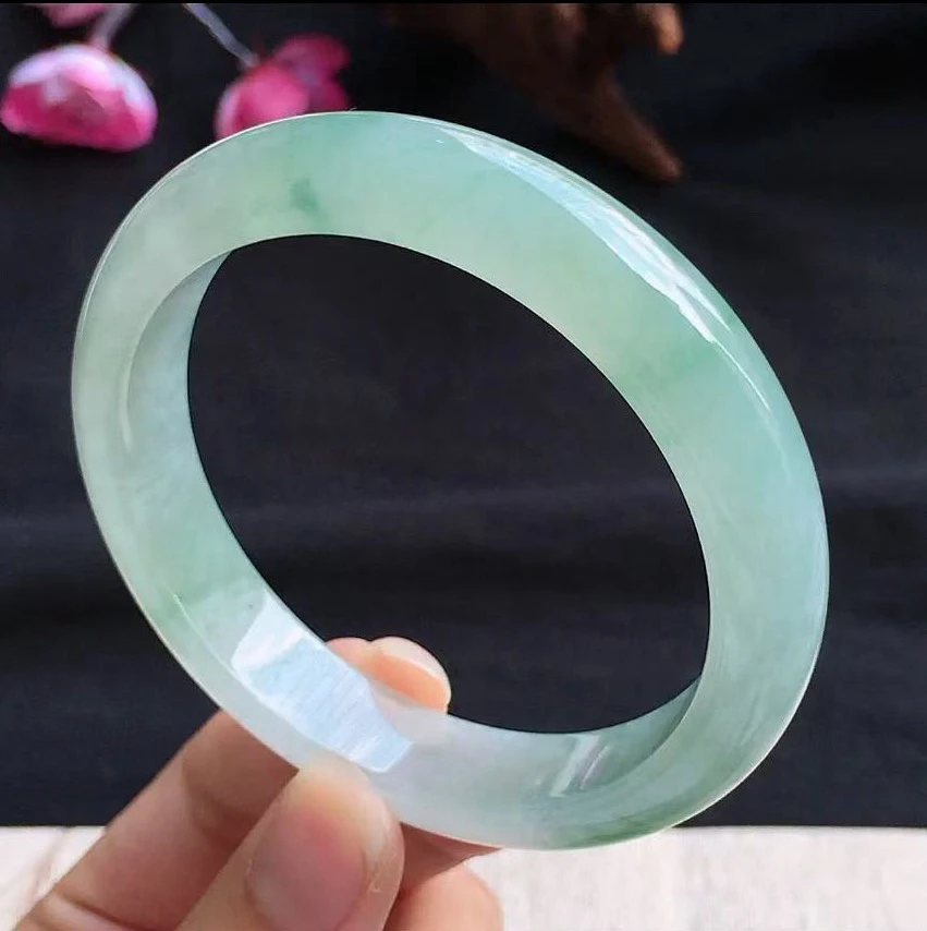 时尚手镯 绿色缅风 吊坠手镯 多样性