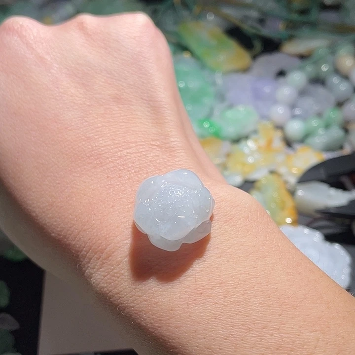 颈饰未镶嵌翡翠天