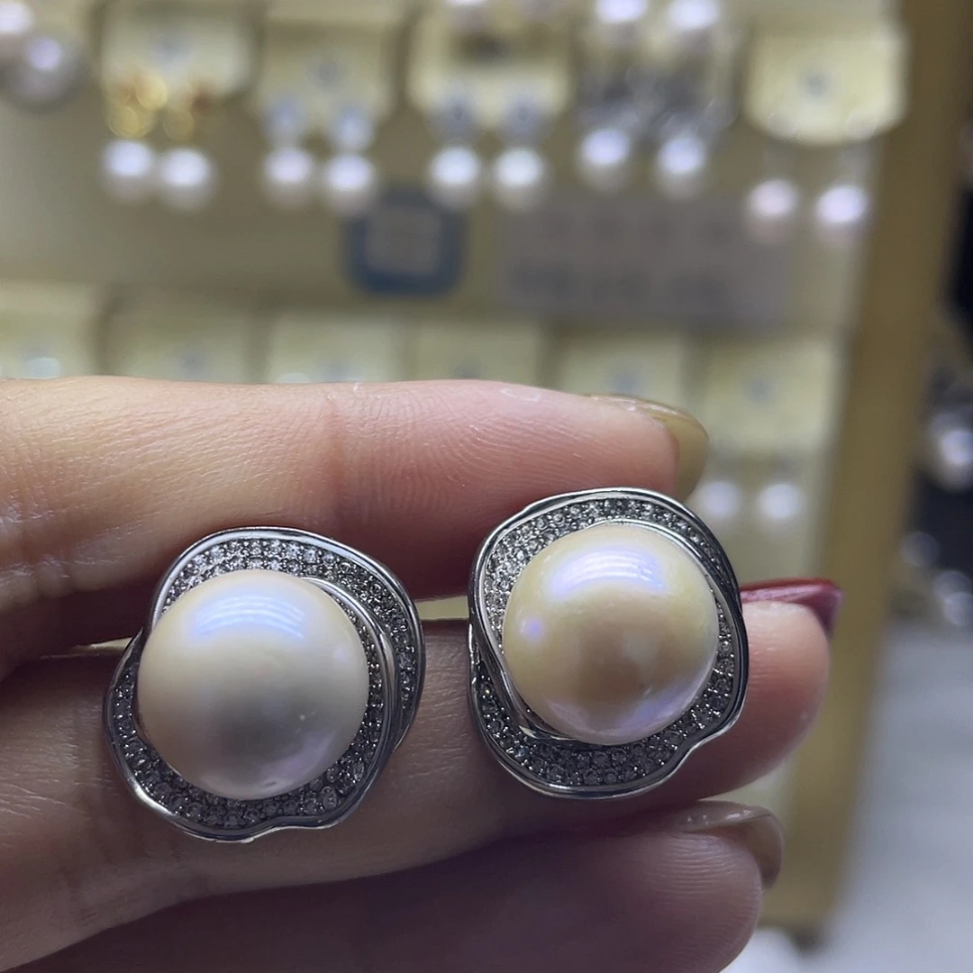 银S925镶嵌耳饰淡水珍珠