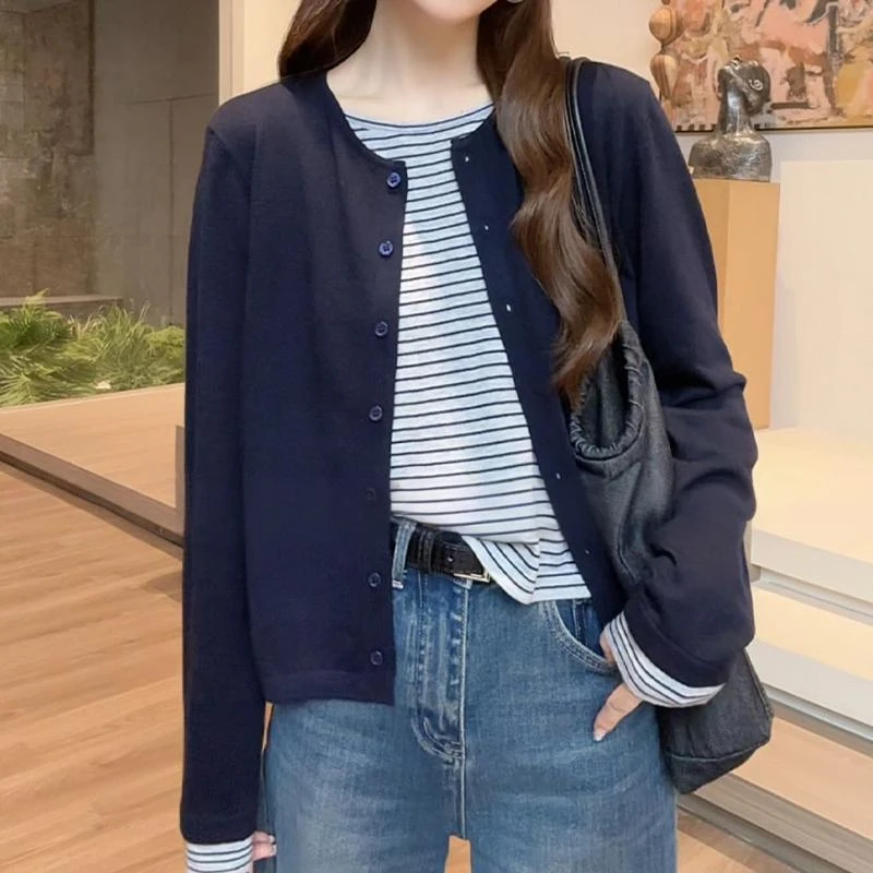 设计感拼接条纹假两件针织衫女2025秋季新款洋气时尚宽松圆领上衣