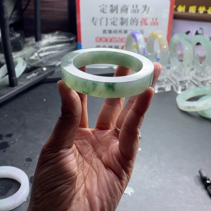 美***创定制翡翠未镶嵌正圈
