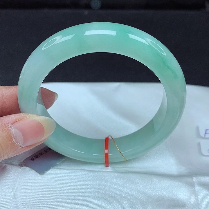 翡翠未镶嵌手镯56圈237