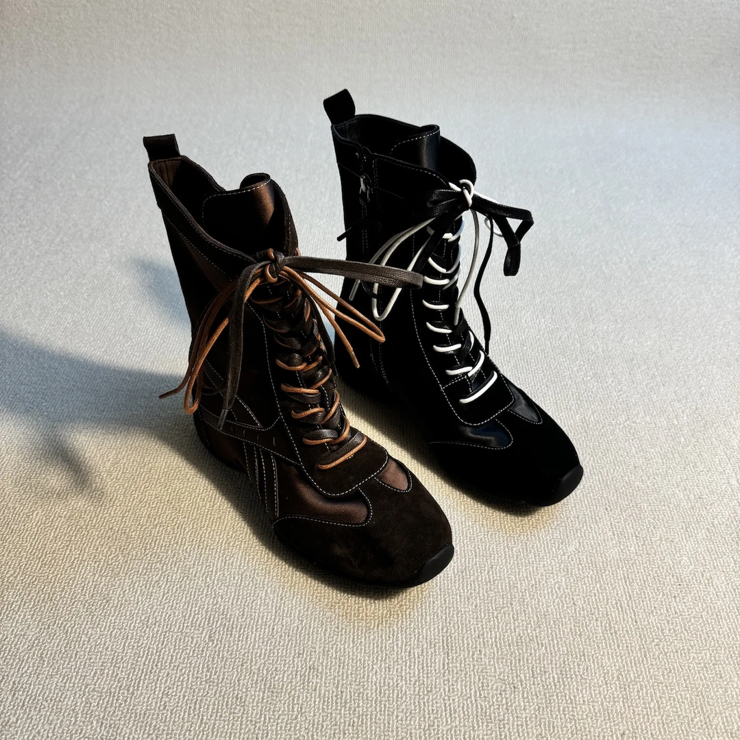 六也「拼接系带」丝绸缎面小众内增高圆头短靴运动风秋冬女L1021