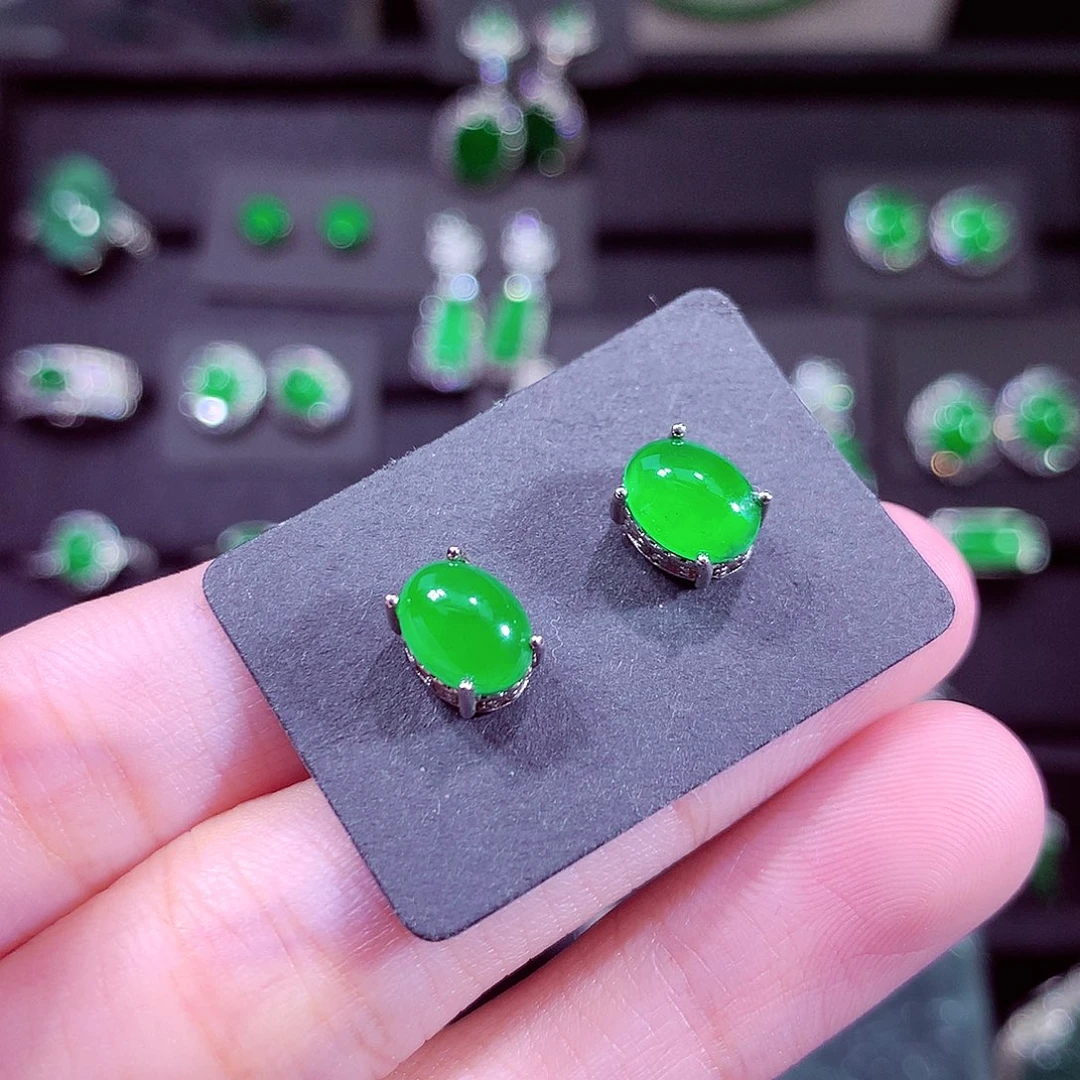 颈饰未镶嵌翡翠天然