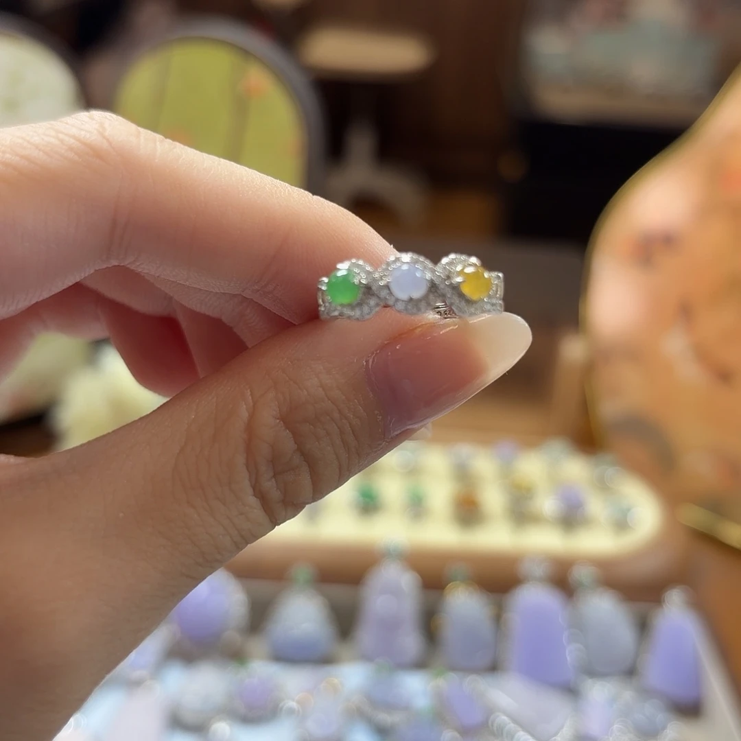 翡翠未镶嵌戒指55