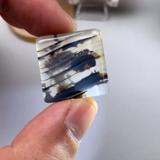 玛瑙/玉髓颈饰未镶嵌石*