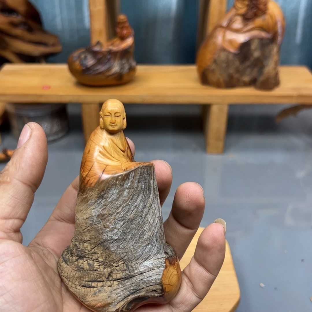 容***画木崖柏木摆件手把件