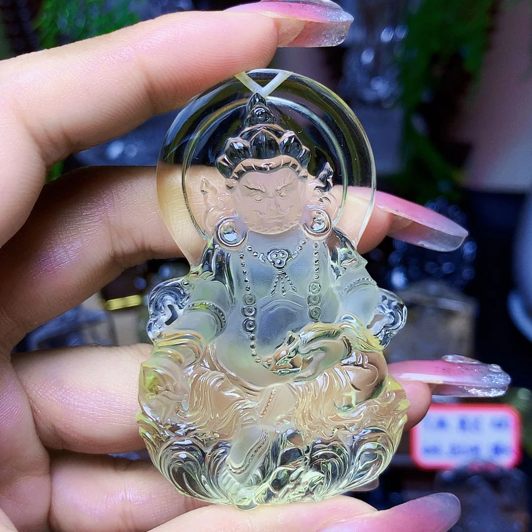 大***利未镶嵌颈饰水晶天然