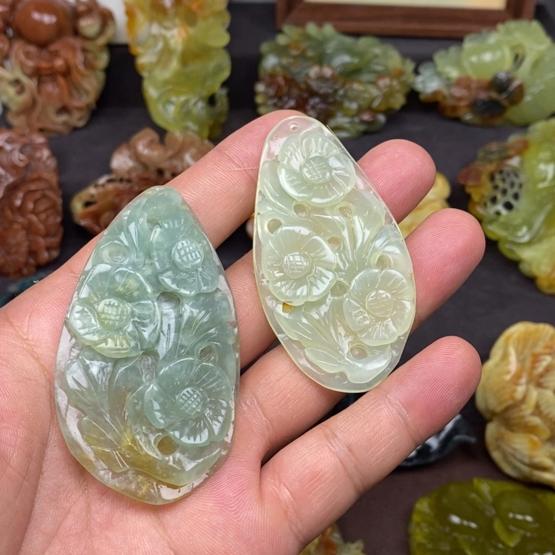 未镶嵌蛇纹石玉吊坠(不含链)