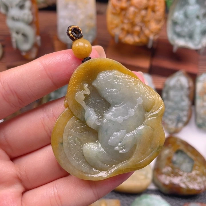 定制翡翠未镶嵌翡翠