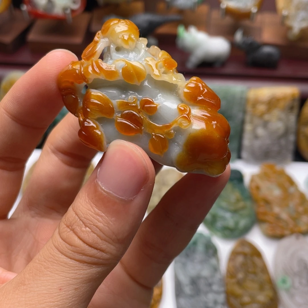 定制翡翠未镶嵌翡翠