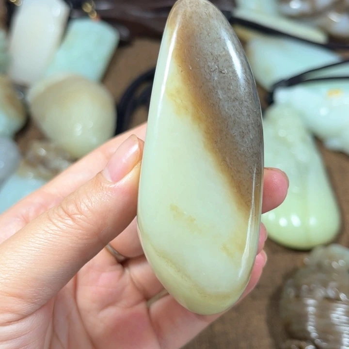 【闪购商品】和田玉未镶嵌颈饰