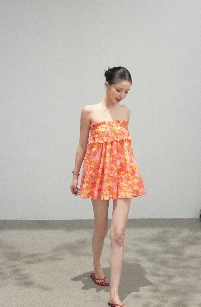 不冷BULENG 韩系度假风抹胸裙两穿女夏季新款修身显瘦碎花半身裙