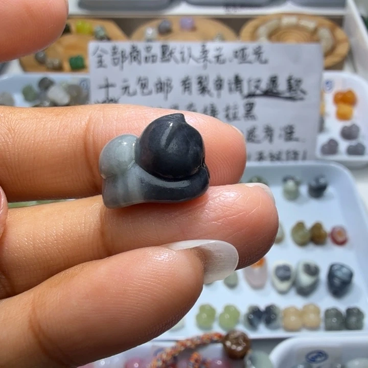 和田玉未镶嵌珠宝奇石