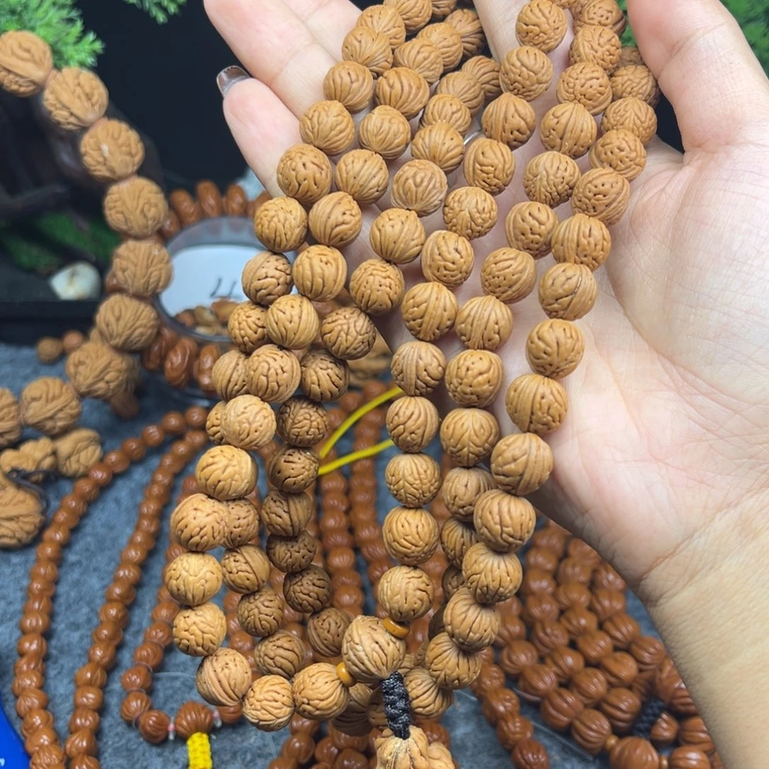 大***儿手串桃核桃核脖挂