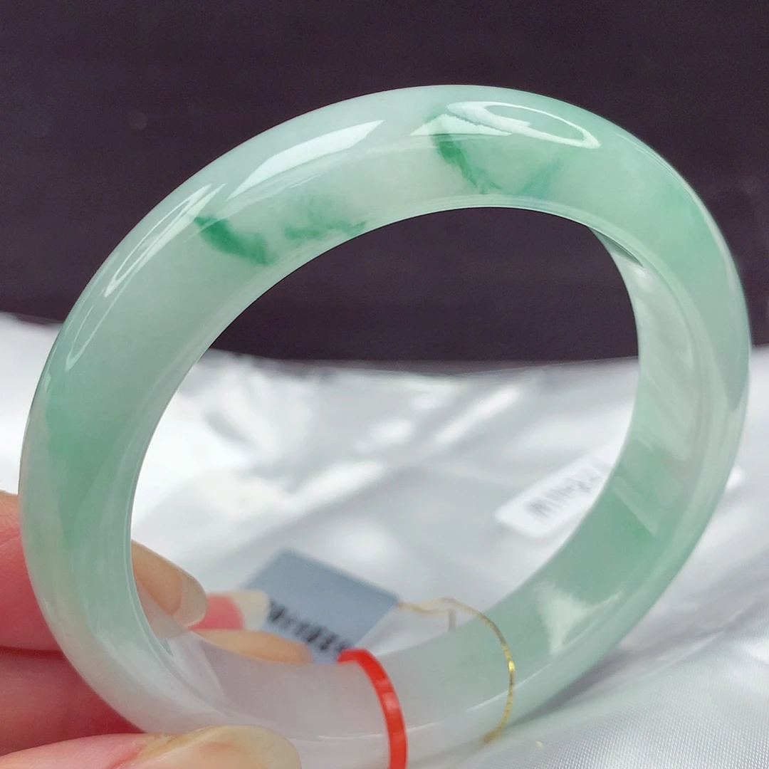 翡翠未镶嵌手镯5657圈826