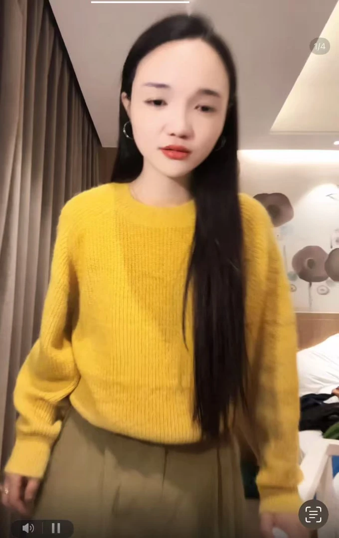菲菲同款简约百搭毛衣