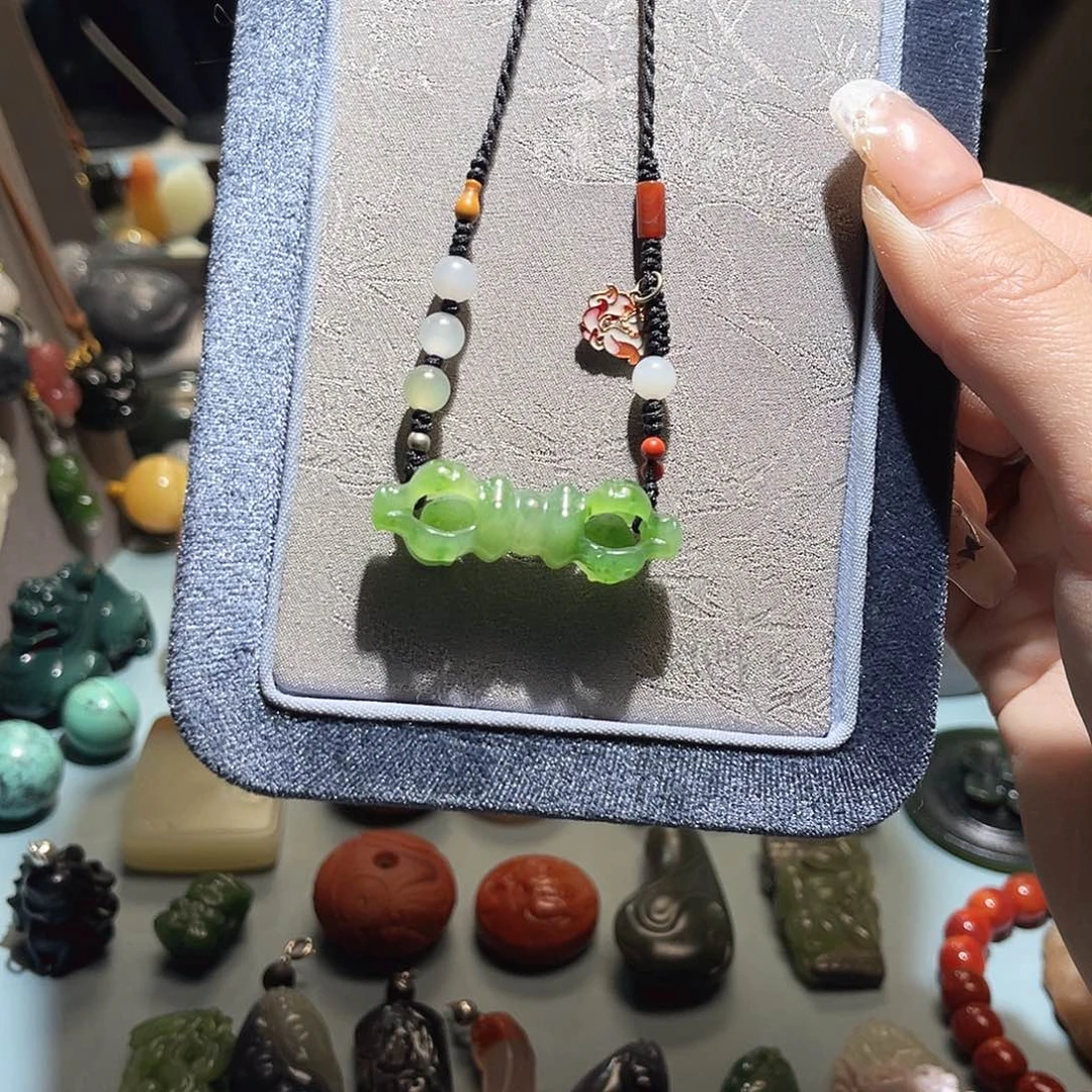 和田玉未镶嵌颈饰碧玉金刚杵