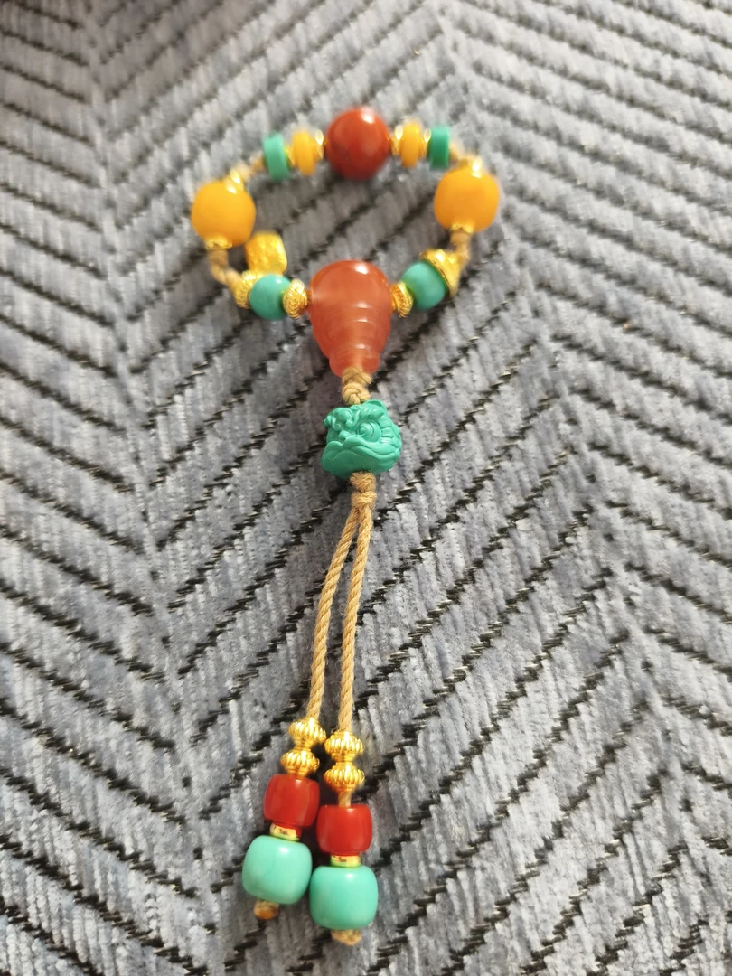 6-9天然南红三通顶珠蜜蜡腰珠（多样性发货）