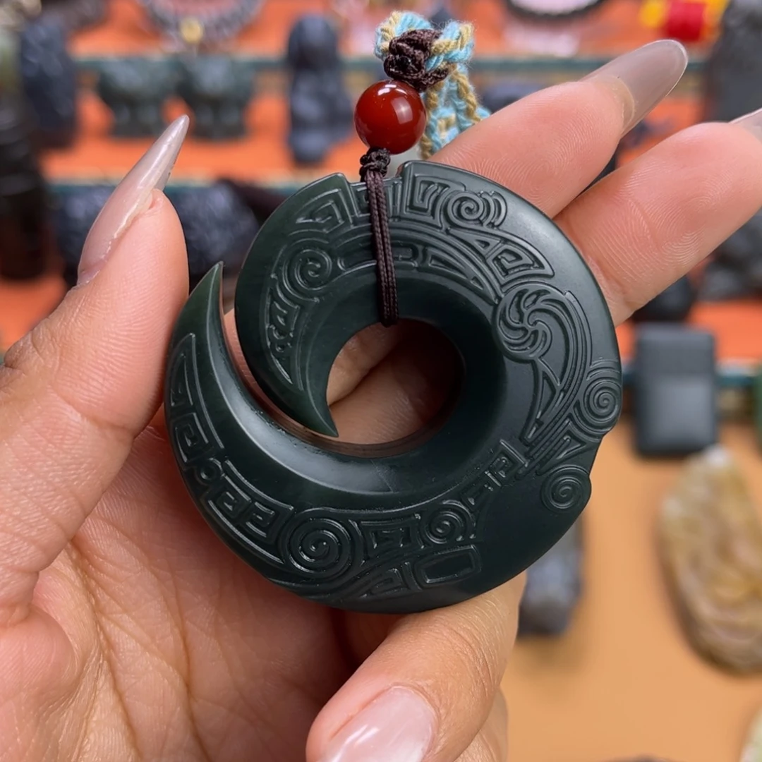 未镶嵌和田玉挂件