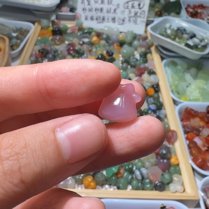 和田玉未镶嵌珠宝半成品