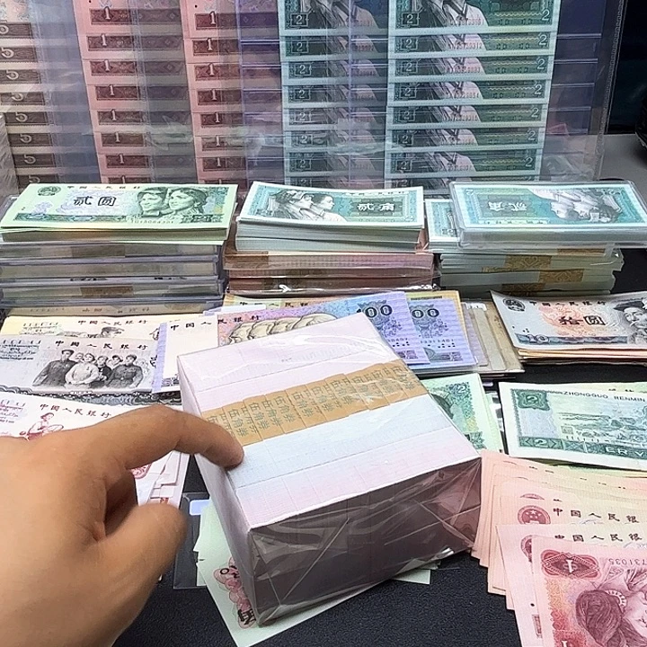 阿强直播间点5整刀百连号金腰带