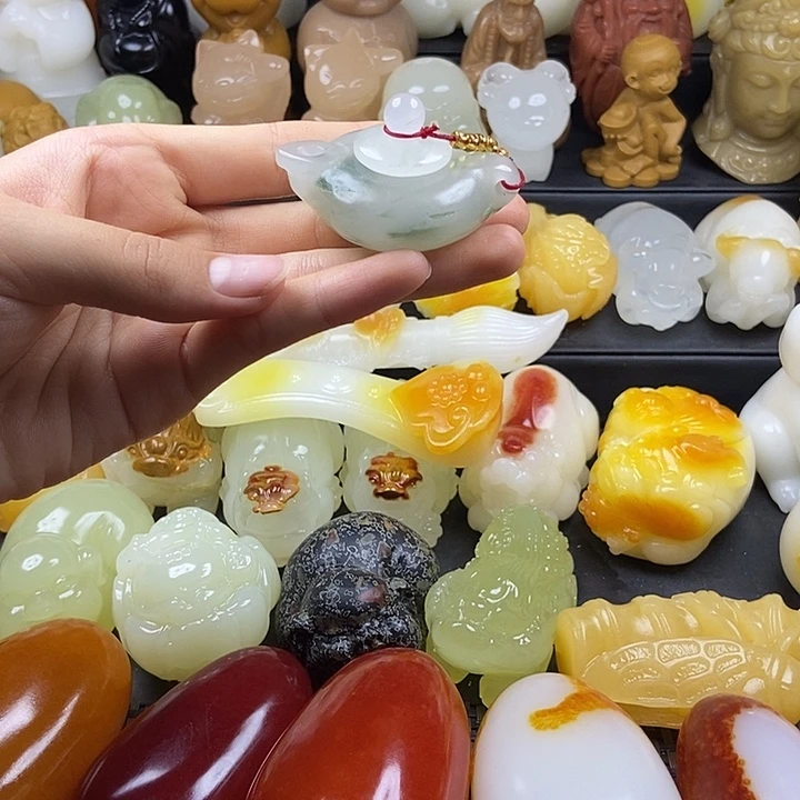 无花朵原石雕刻把件
