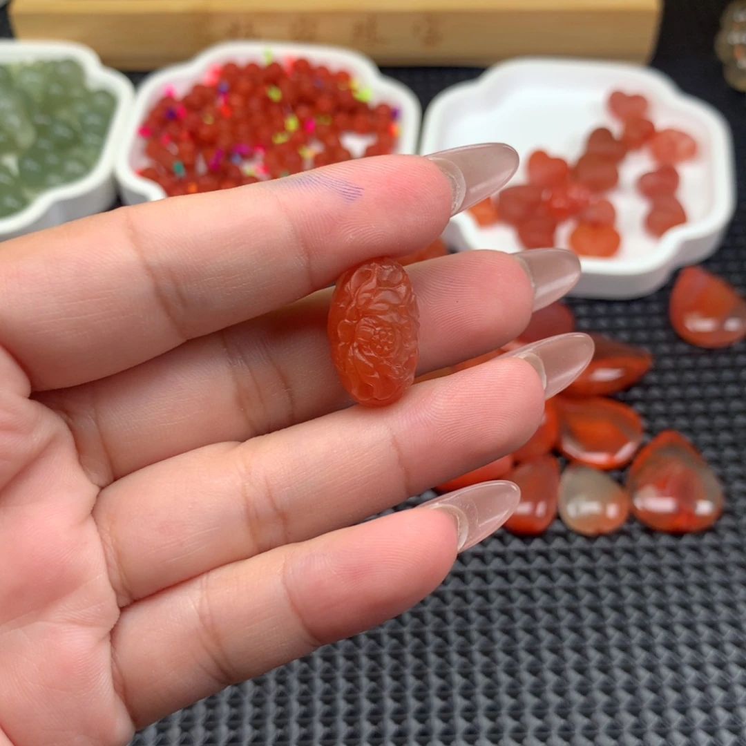 吊坠(不含链)未镶嵌南红玛瑙多样性