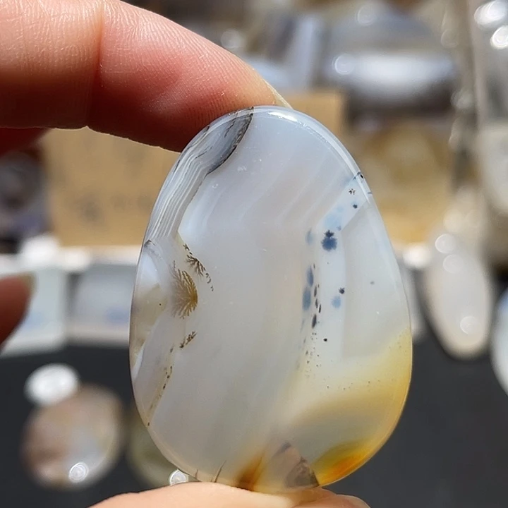 未镶嵌颈饰玛瑙/玉髓