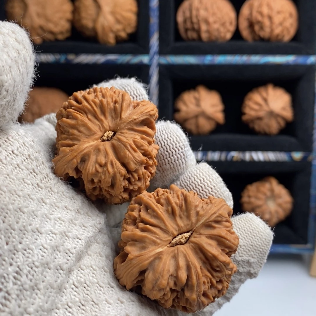 张***忌吊坠文玩核桃39南疆