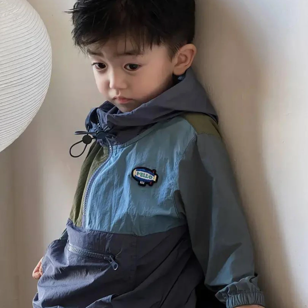儿童新款秋季2025日系撞色口袋冲锋衣轻型外套百搭潮酷工装裤套装