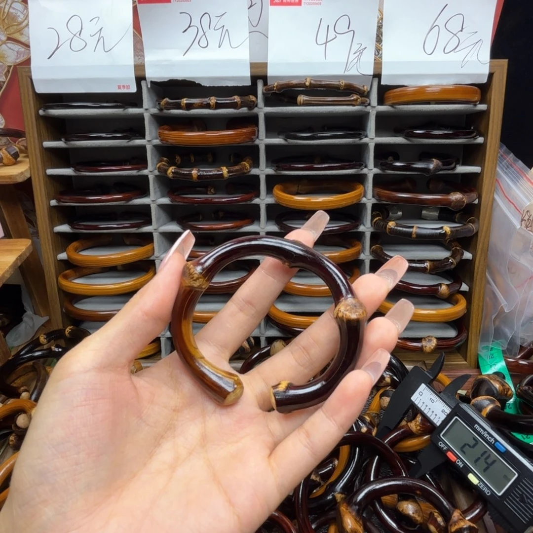 ****一木质非金属藤镯子