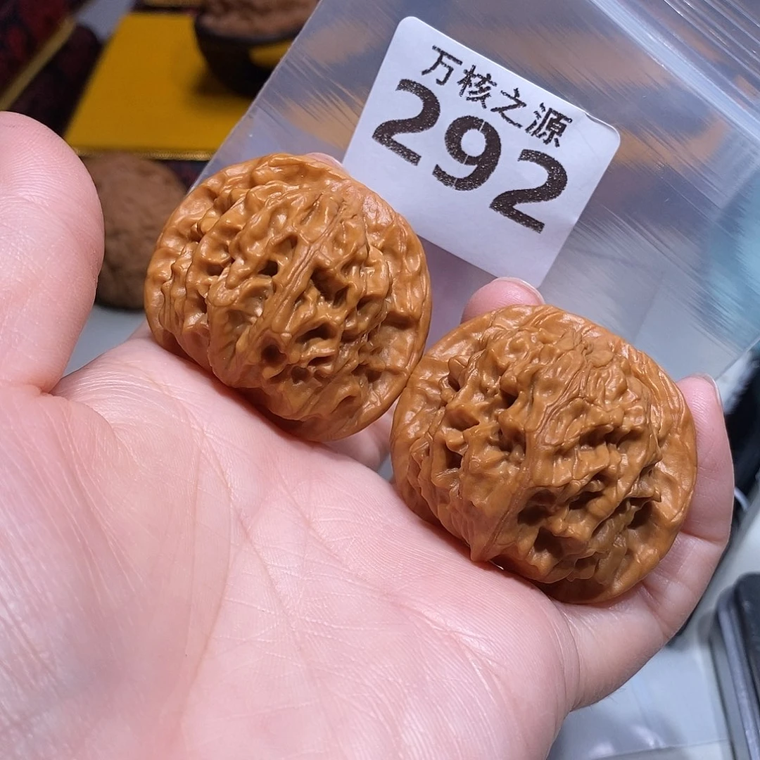 文玩核桃吊坠42天地……油蜡皮……