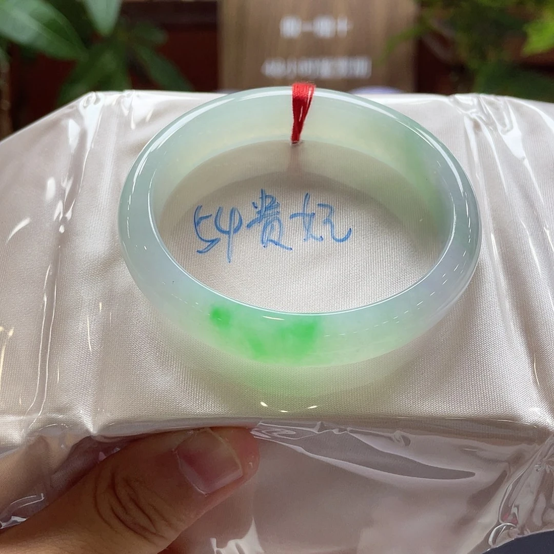 翡翠未镶嵌手镯51 号链接