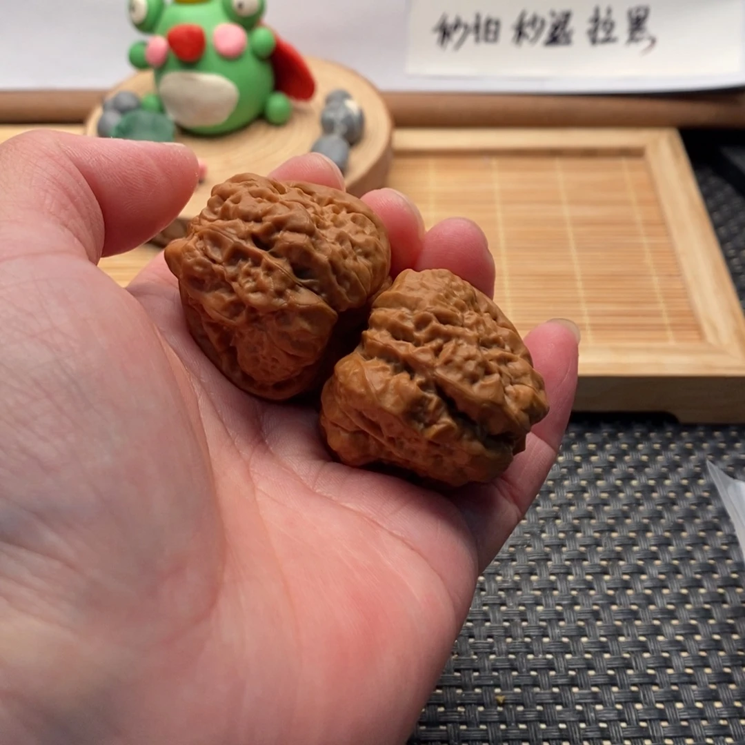 把件文玩核桃三角边38