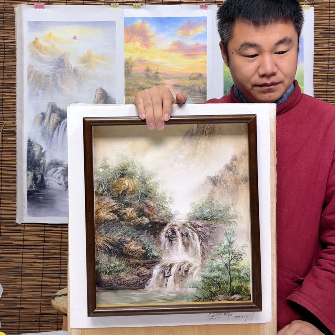 油画行路人小院绘画作品