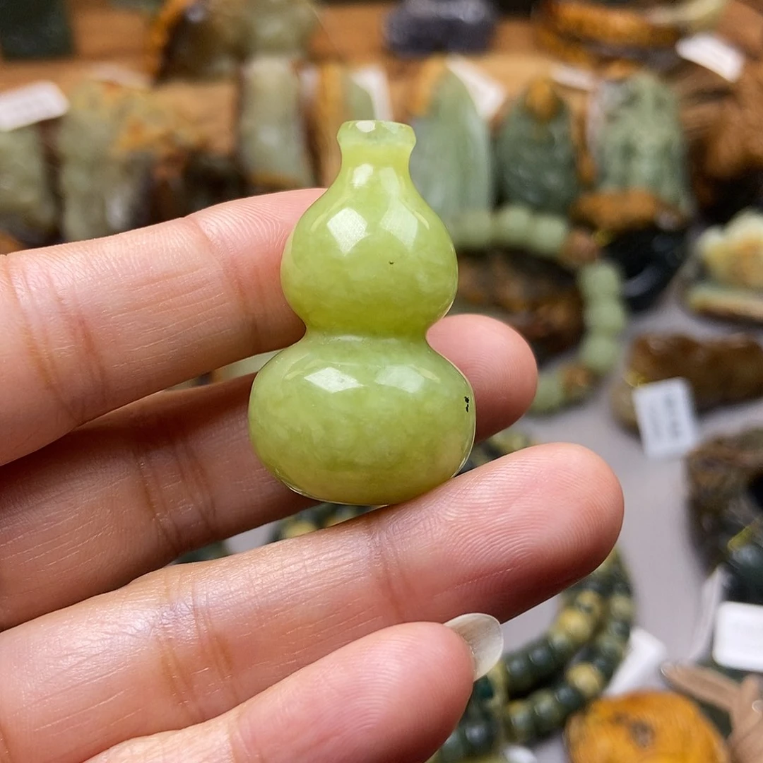 软玉未镶嵌珠宝奇石