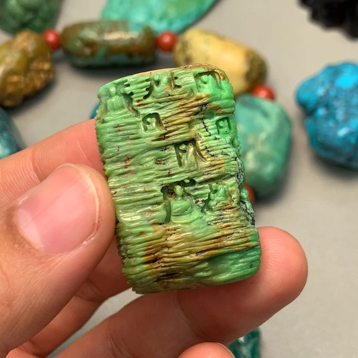 未镶嵌绿松石颈饰