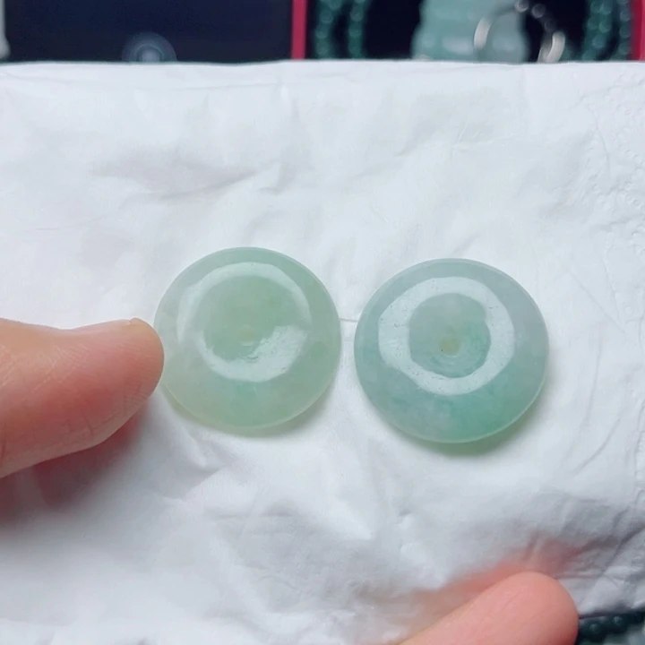颈饰未镶嵌翡翠挂件