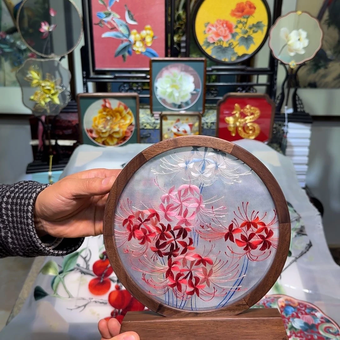 刺绣刺绣工艺精湛