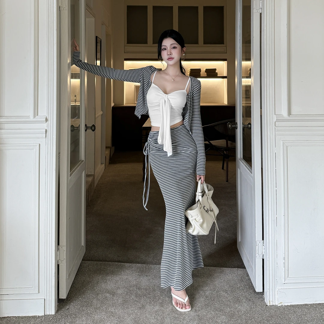 KaDaiShan【条纹三件套】时尚休闲套装女针织上衣辣妹条纹包臀长裙