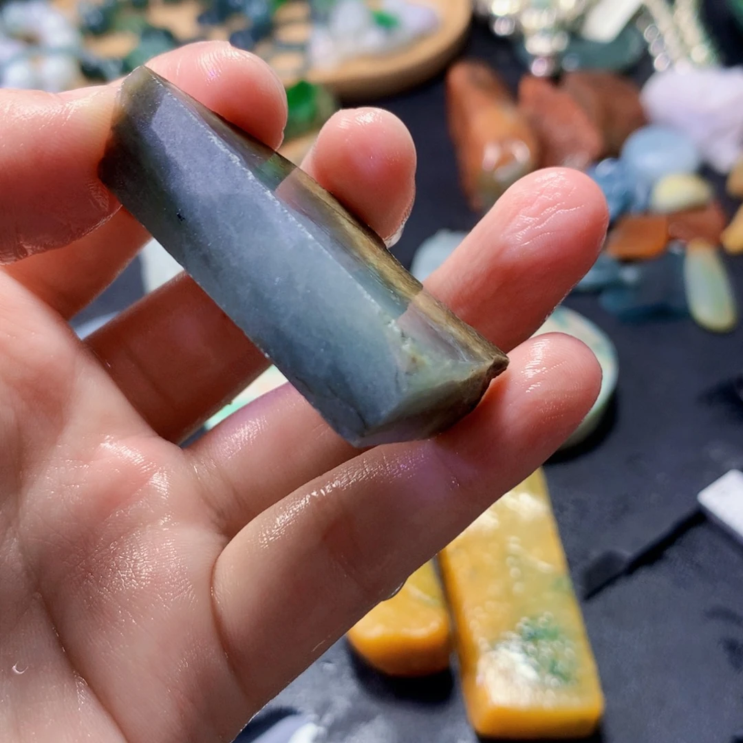 翡翠未镶嵌颈饰057号