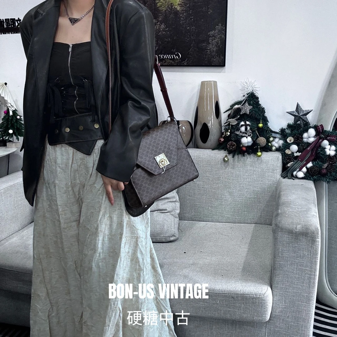 95新 Celine/思琳 8613368/老花信封斜挎包配皮换新