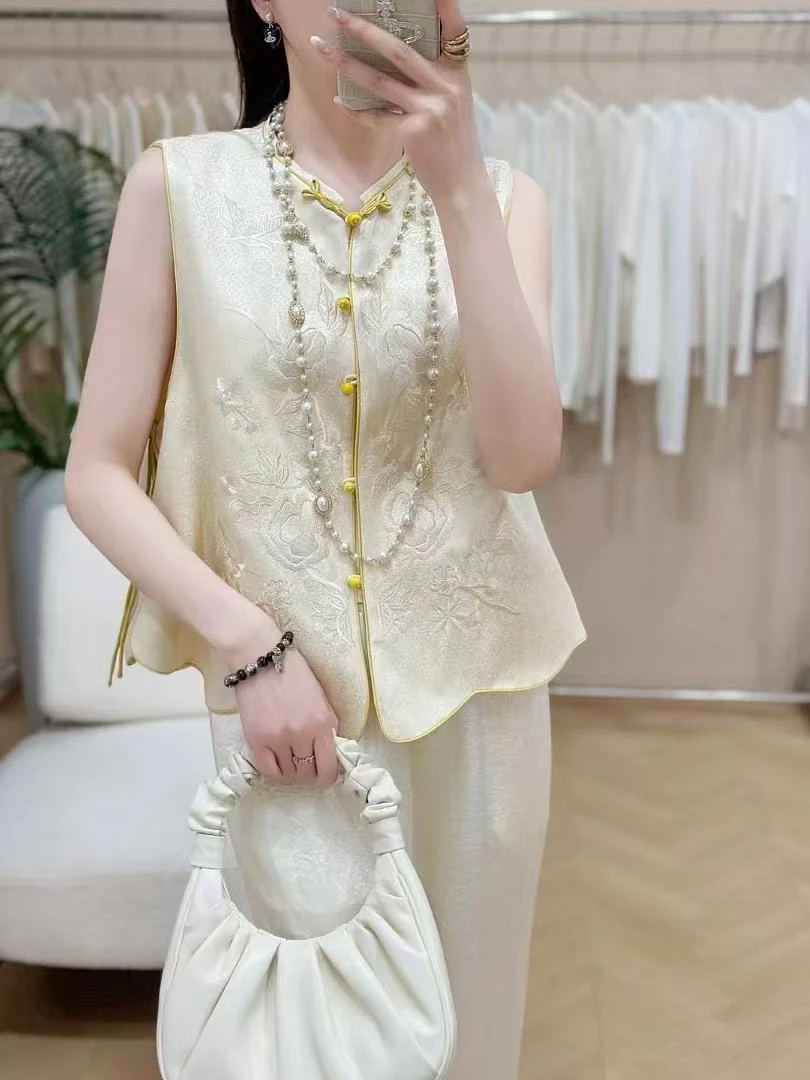 羊毛打底衫气质时尚