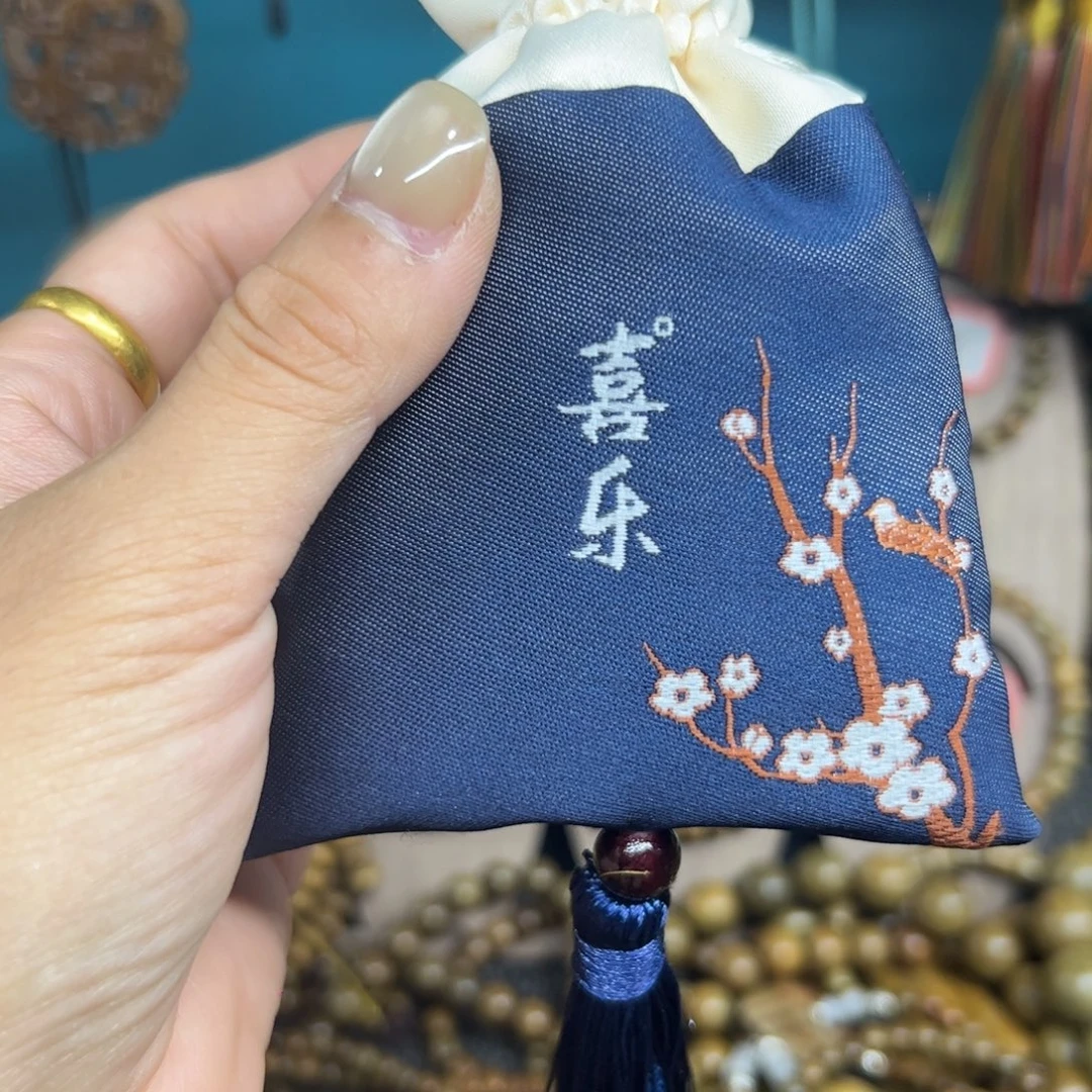 维腊木（绿檀）无事牌
