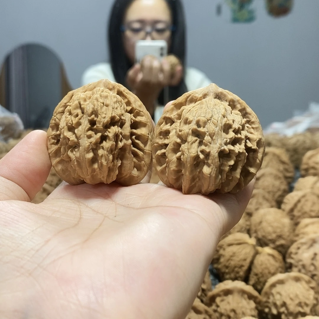 吊坠文玩核桃霞云岭42