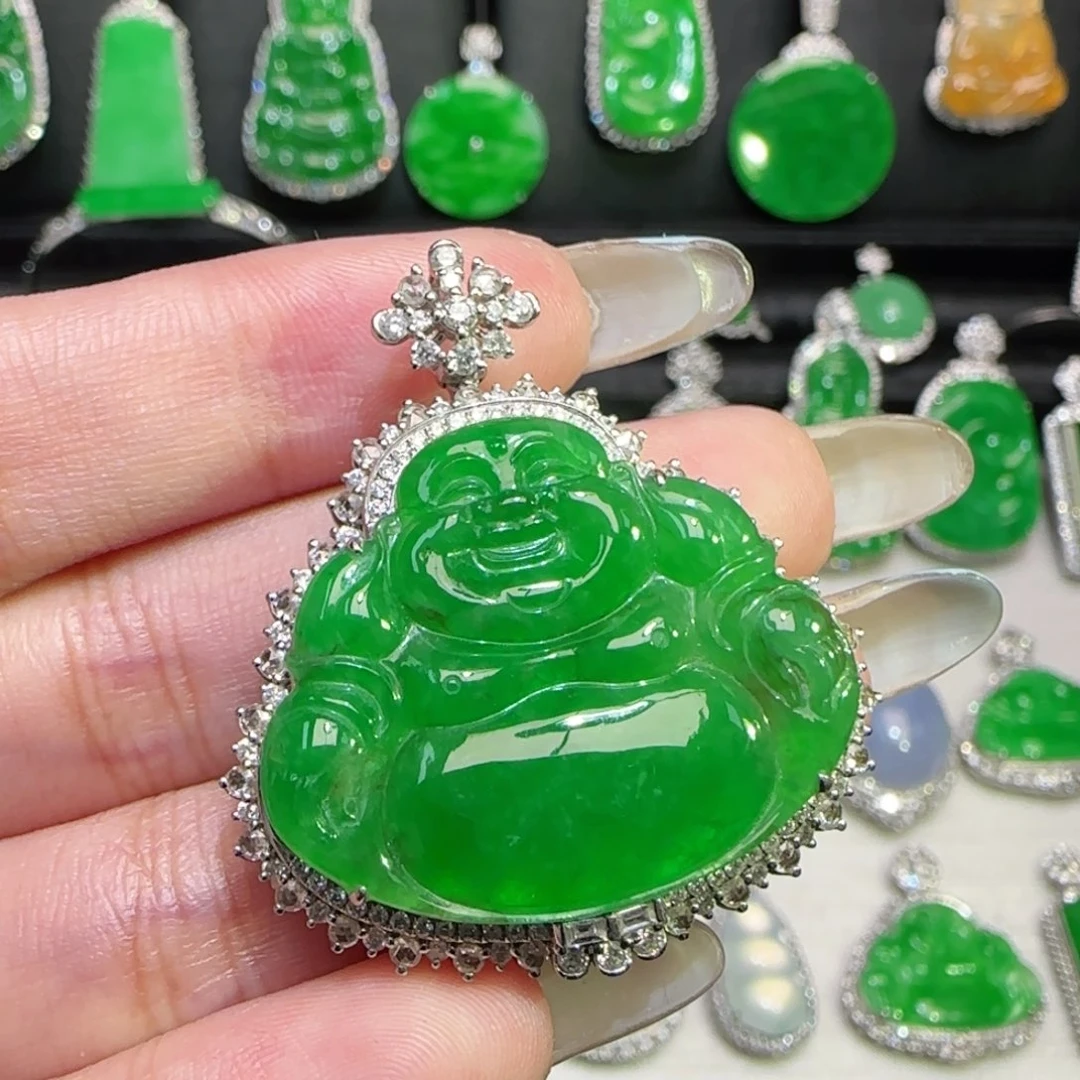 翡翠18K金镶嵌颈饰