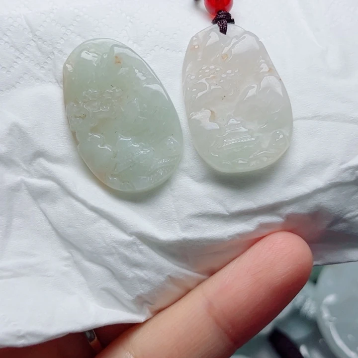 翡翠未镶嵌颈饰挂件