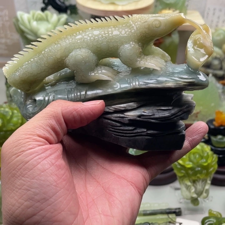 蛇纹石玉未镶嵌四大名玉摆件