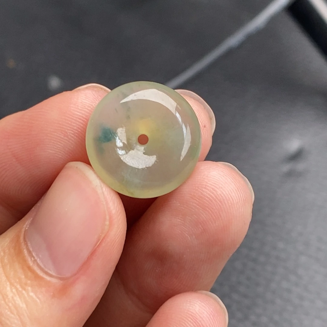 未镶嵌定制翡翠平安扣